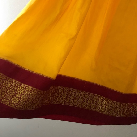 Courage My Love skirt T.O. Vintage store - Picture 3 of 10